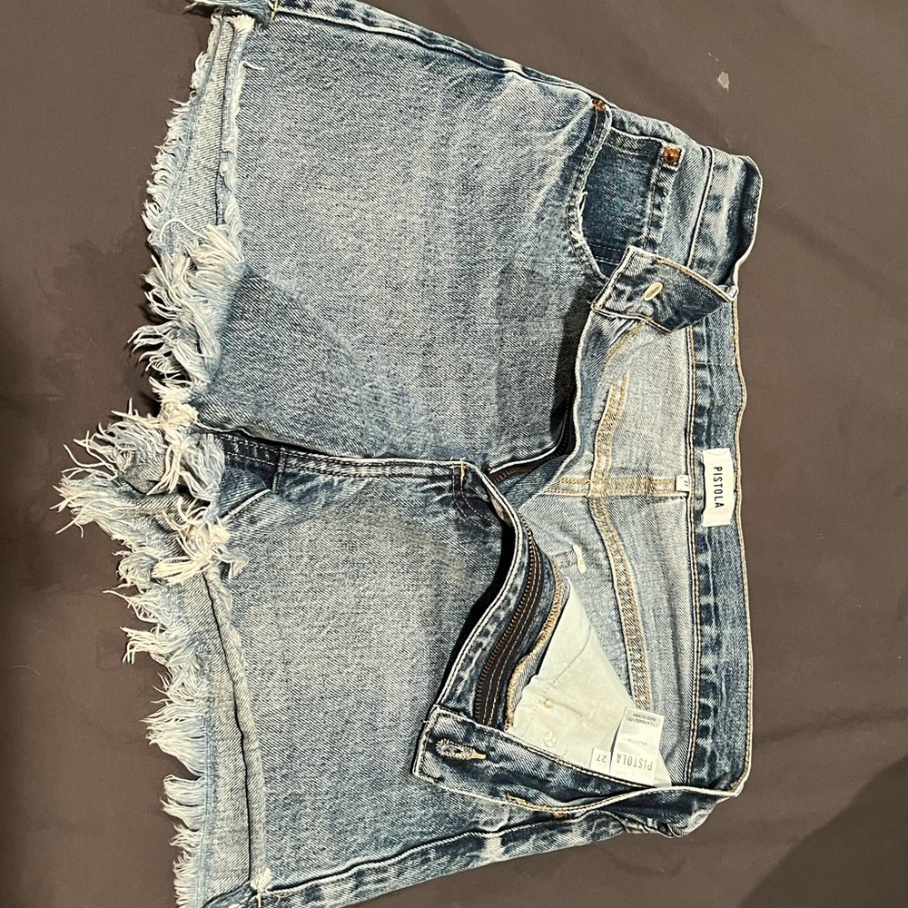 Pistola Women’s jean shorts size 27.